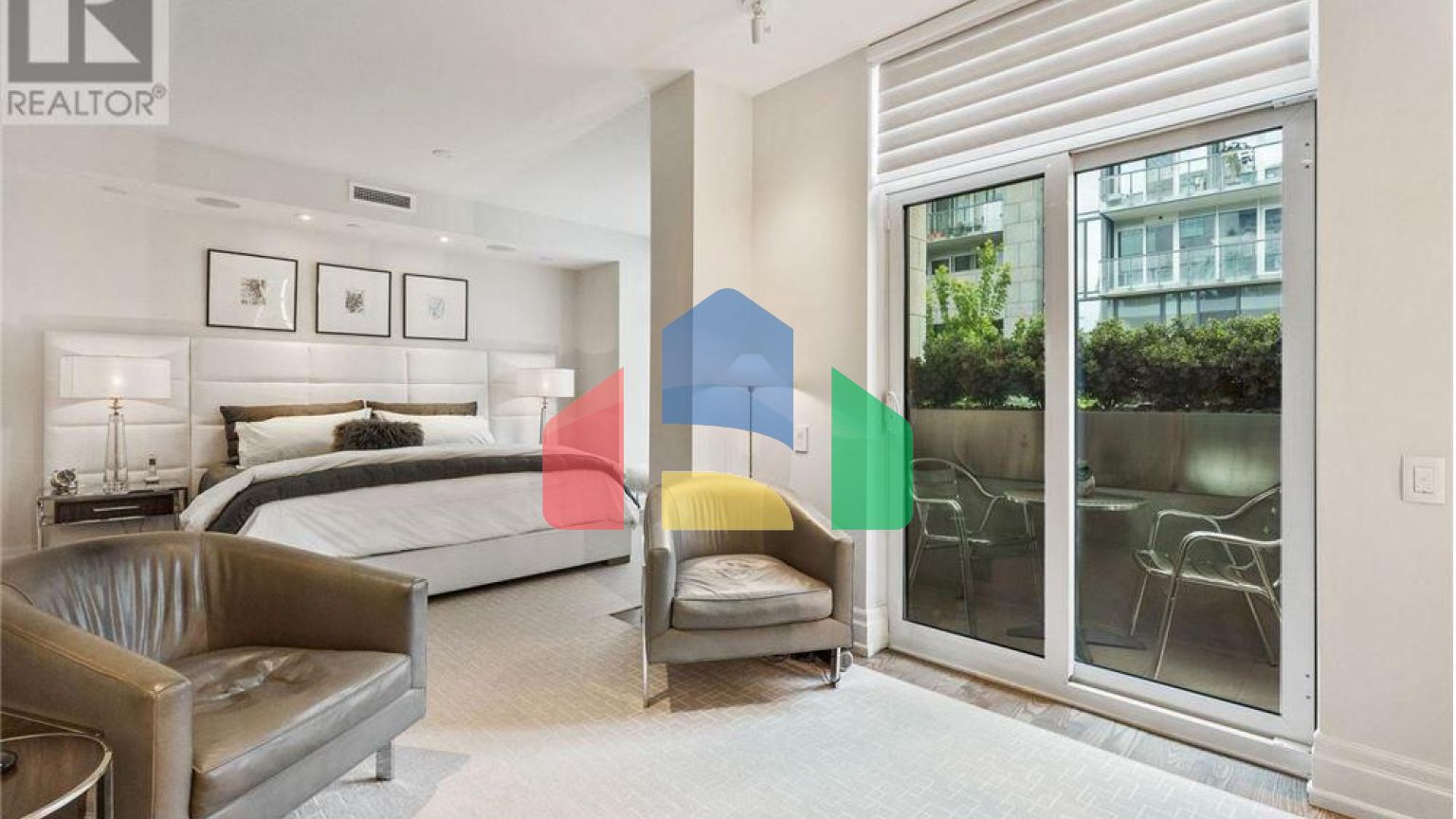 Residential - Townhouse - Toronto, Canada - Canada