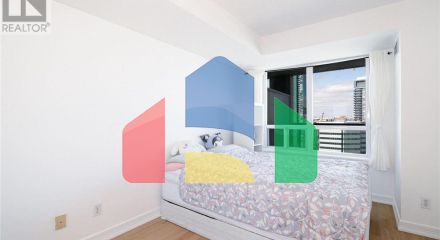 Residential - Single Family Home - Toronto, Canada - Canada