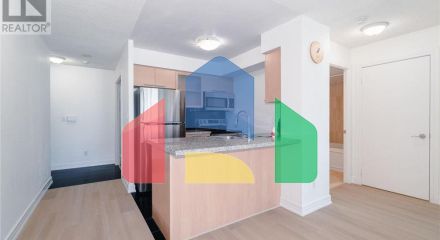 Residential - Single Family Home - Toronto, Canada - Canada