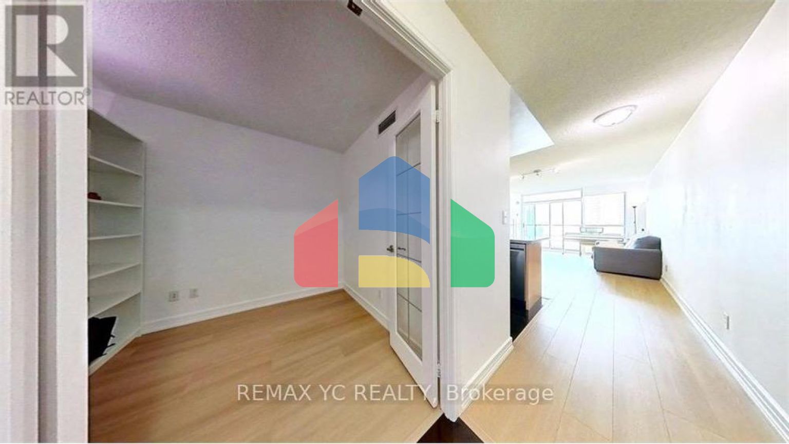 Residential - Single Family Home - Toronto, Canada - Canada