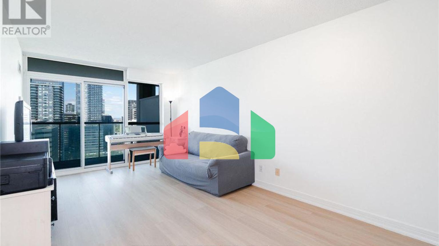 Residential - Single Family Home - Toronto, Canada - Canada