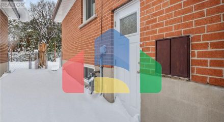 Residential - Single Family Home - Toronto, Canada - Canada