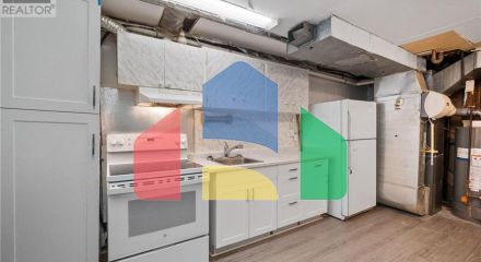 Residential - Single Family Home - Toronto, Canada - Canada