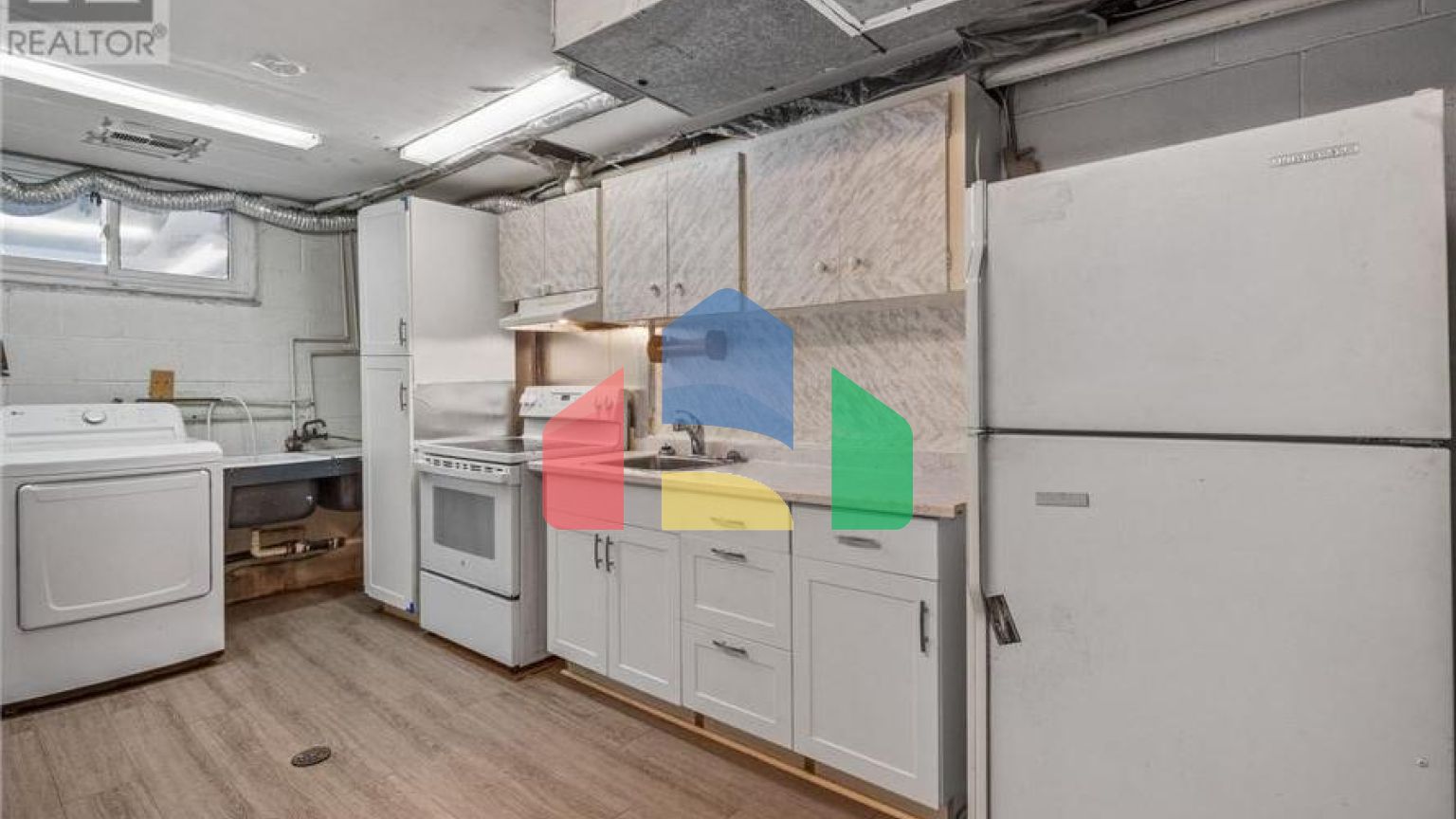 Residential - Single Family Home - Toronto, Canada - Canada