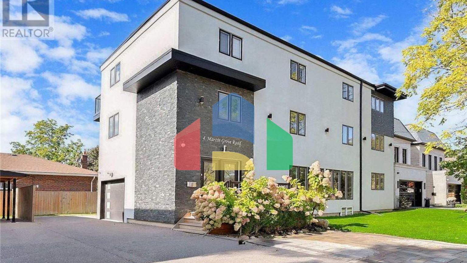 Residential - Single Family Home - Toronto, Canada - Canada