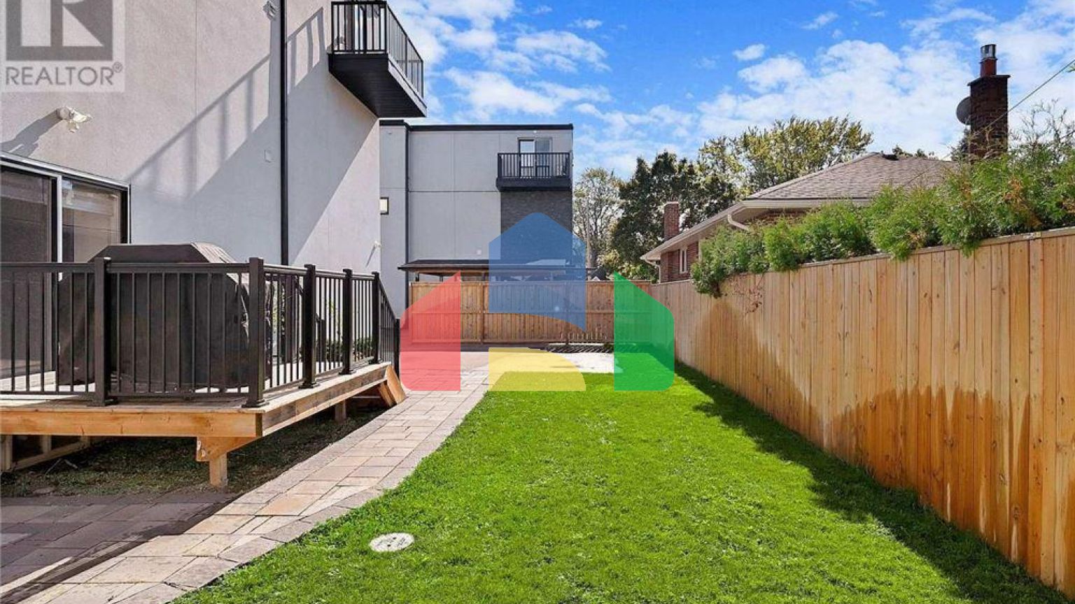 Residential - Single Family Home - Toronto, Canada - Canada