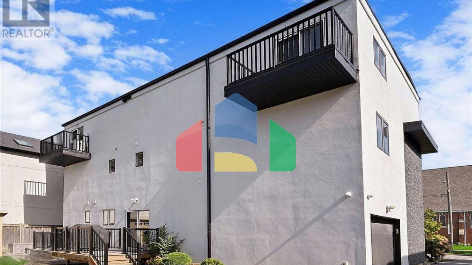 Residential - Single Family Home - Toronto, Canada - Canada