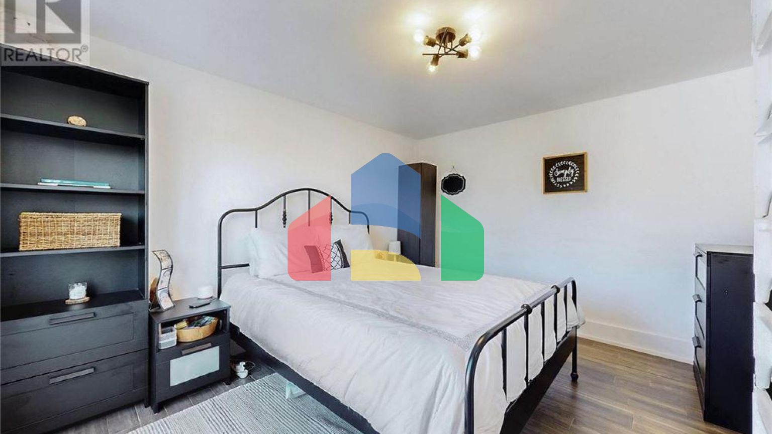 Residential - Single Family Home - Toronto, Canada - Canada