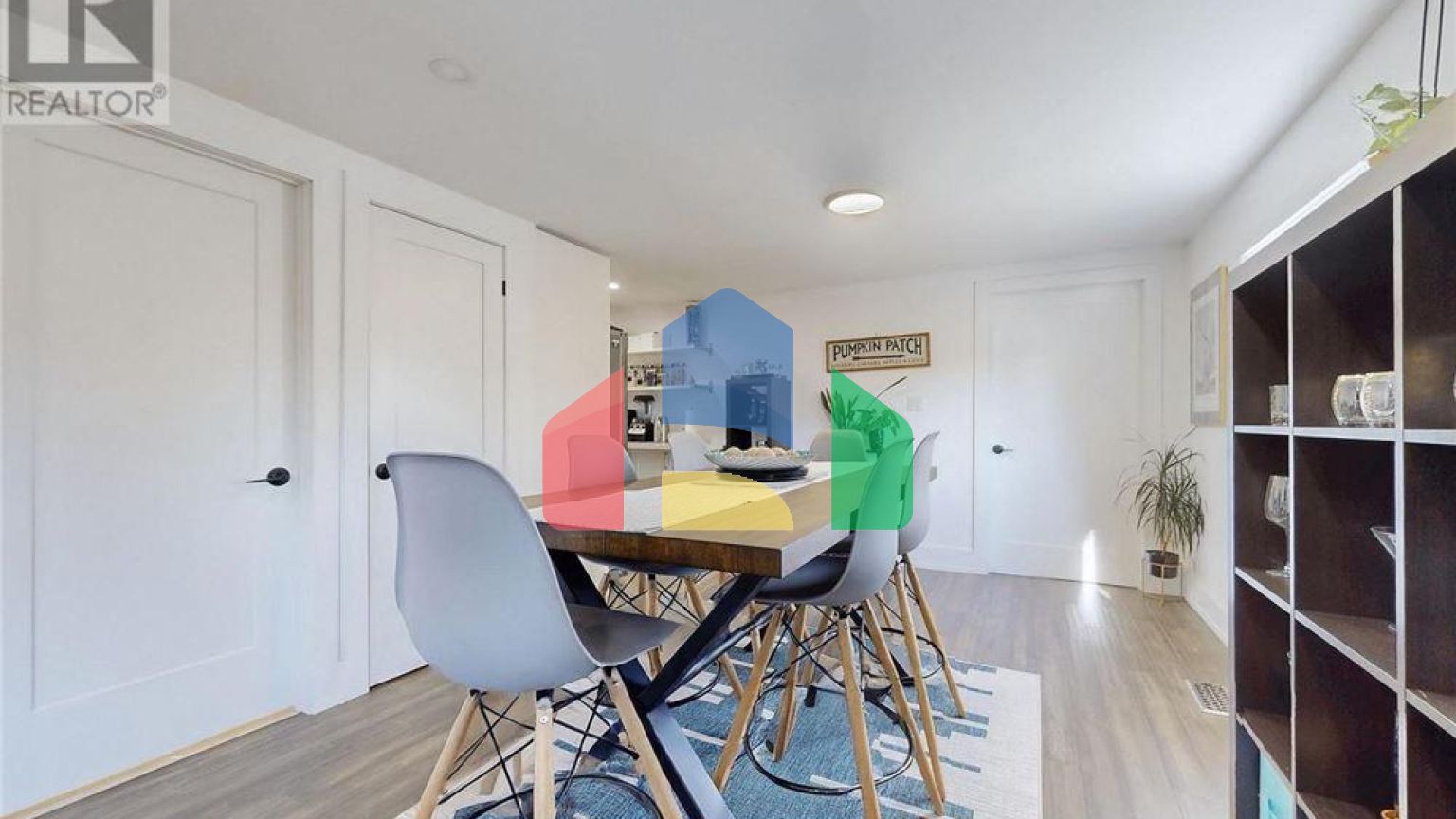 Residential - Single Family Home - Toronto, Canada - Canada