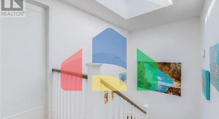 Residential - Single Family Home - Toronto, Canada - Canada