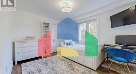 Residential - Single Family Home - Toronto, Canada - Canada