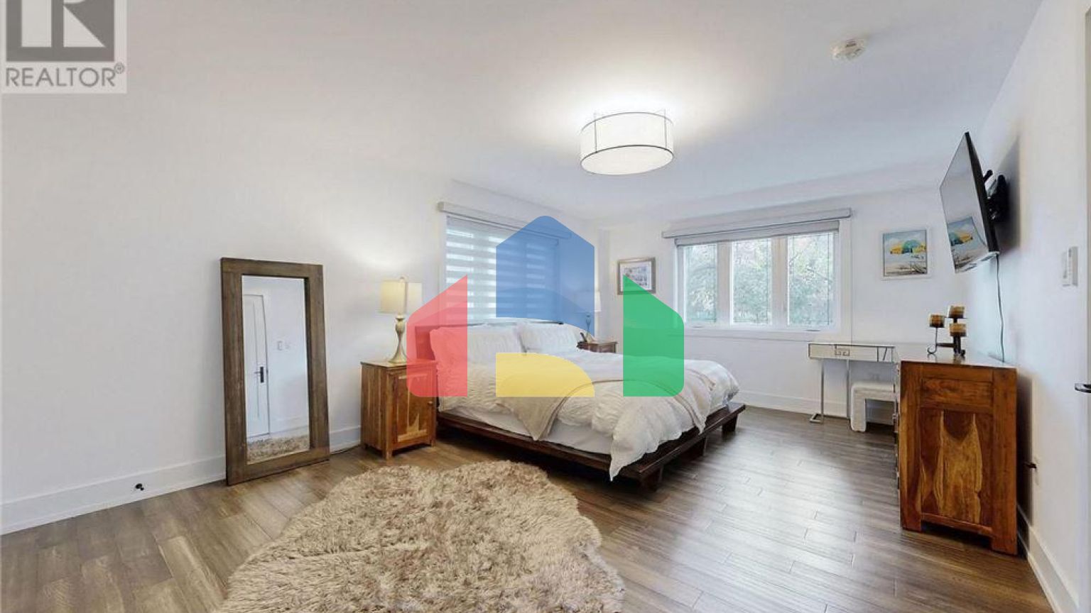 Residential - Single Family Home - Toronto, Canada - Canada