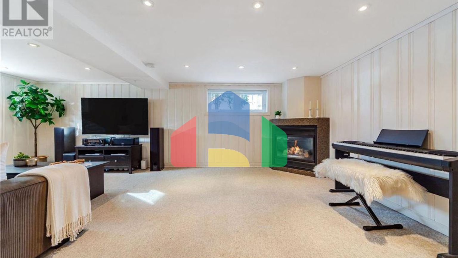 Residential - Single Family Home - Toronto, Canada - Canada