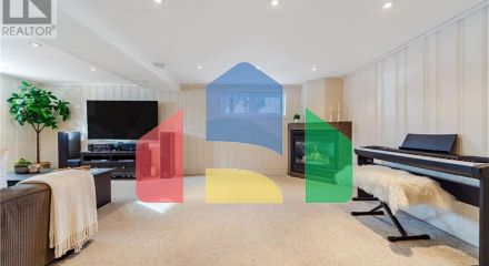 Residential - Single Family Home - Toronto, Canada - Canada