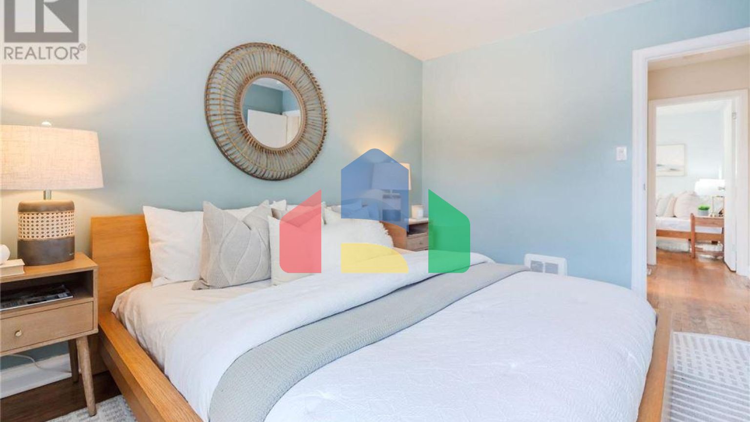 Residential - Single Family Home - Toronto, Canada - Canada