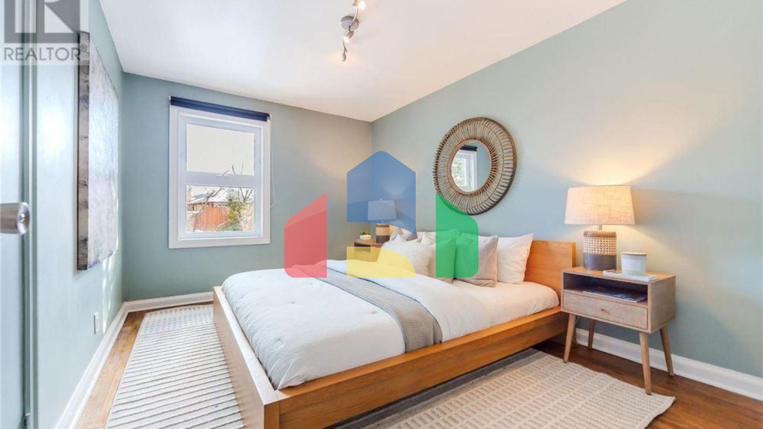 Residential - Single Family Home - Toronto, Canada - Canada