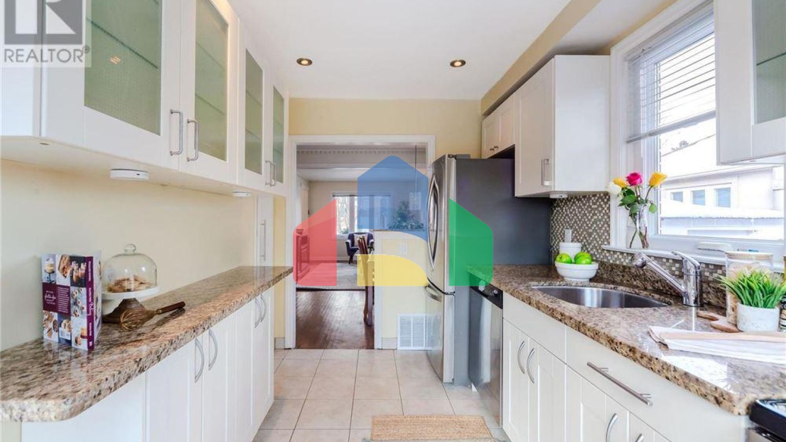 Residential - Single Family Home - Toronto, Canada - Canada