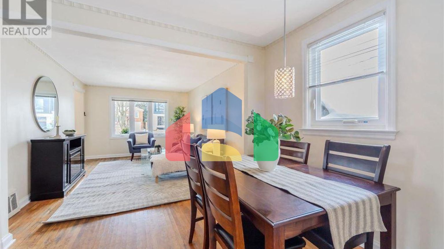 Residential - Single Family Home - Toronto, Canada - Canada