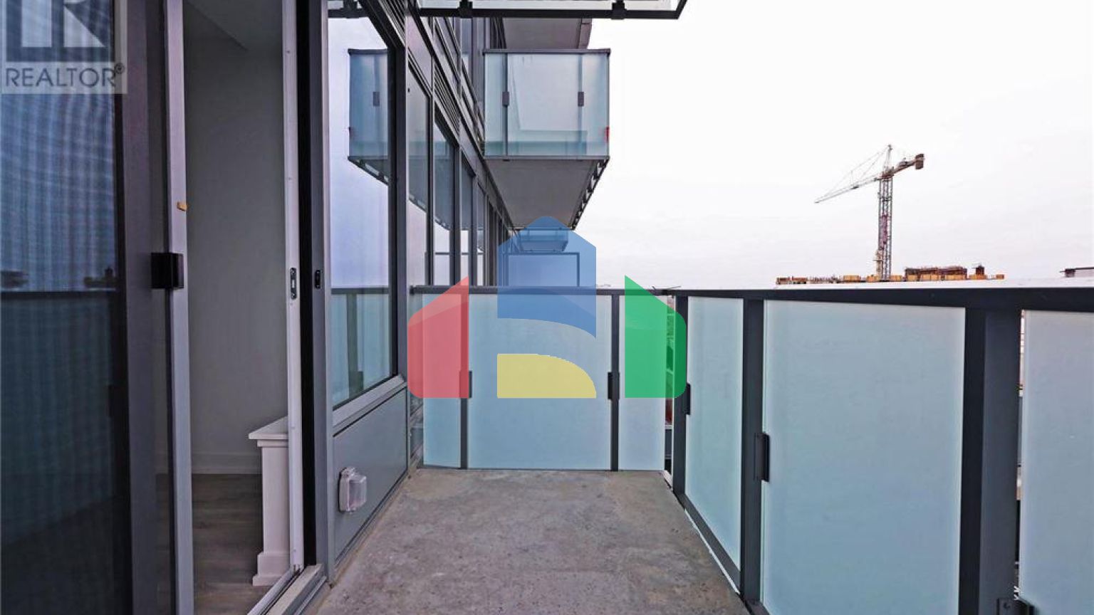 Residential - Single Family Home - Toronto, Canada - Canada