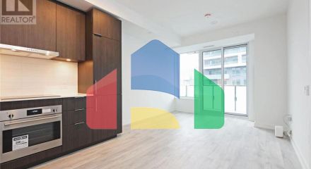 Residential - Single Family Home - Toronto, Canada - Canada