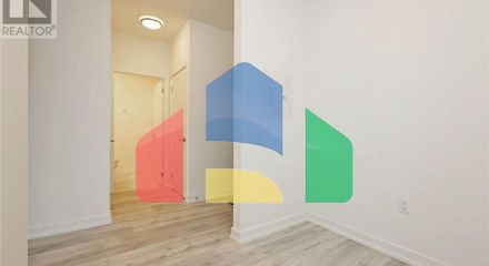 Residential - Single Family Home - Toronto, Canada - Canada