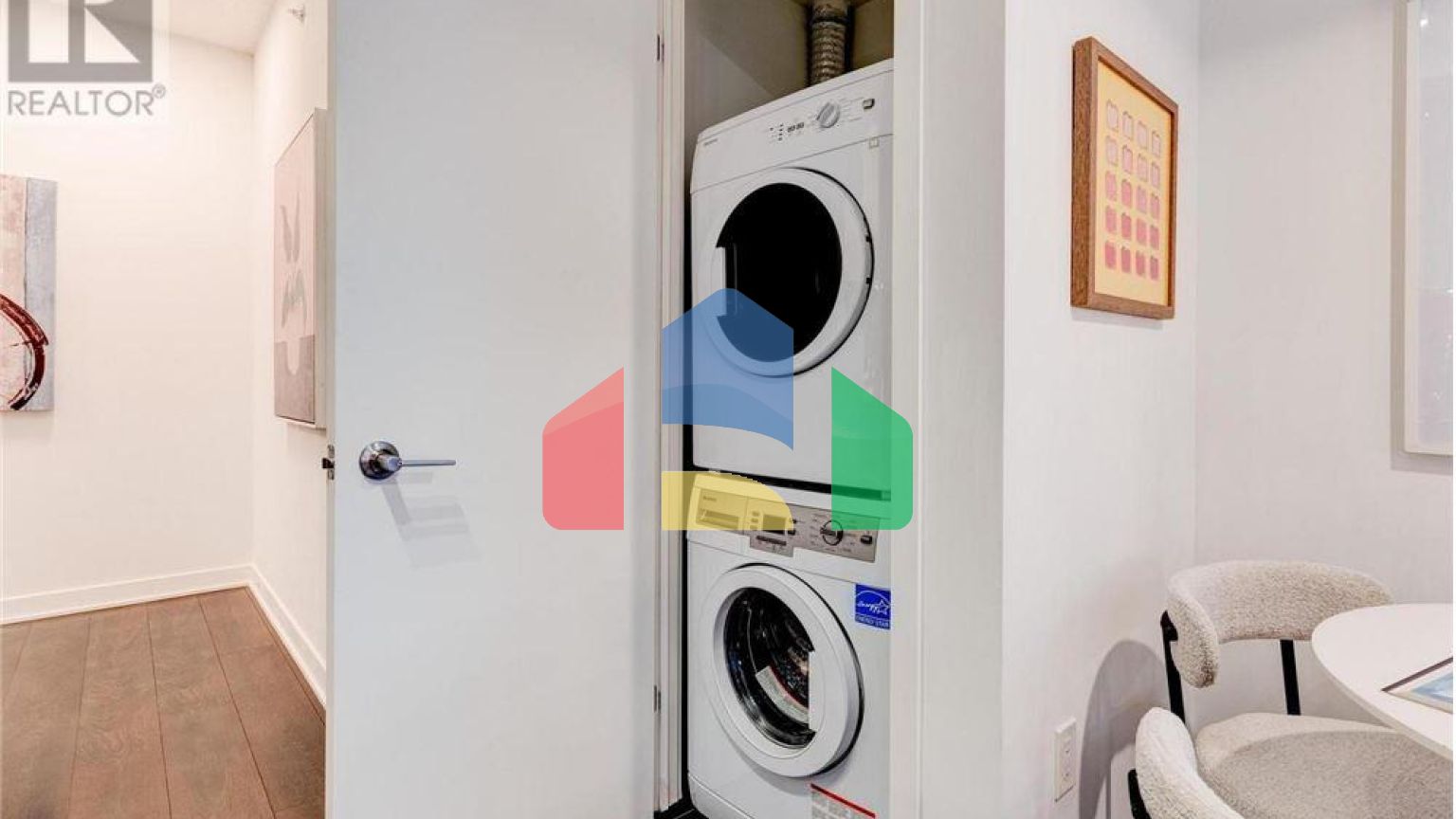 Residential - Condo/Apartment - Toronto, Canada - Canada