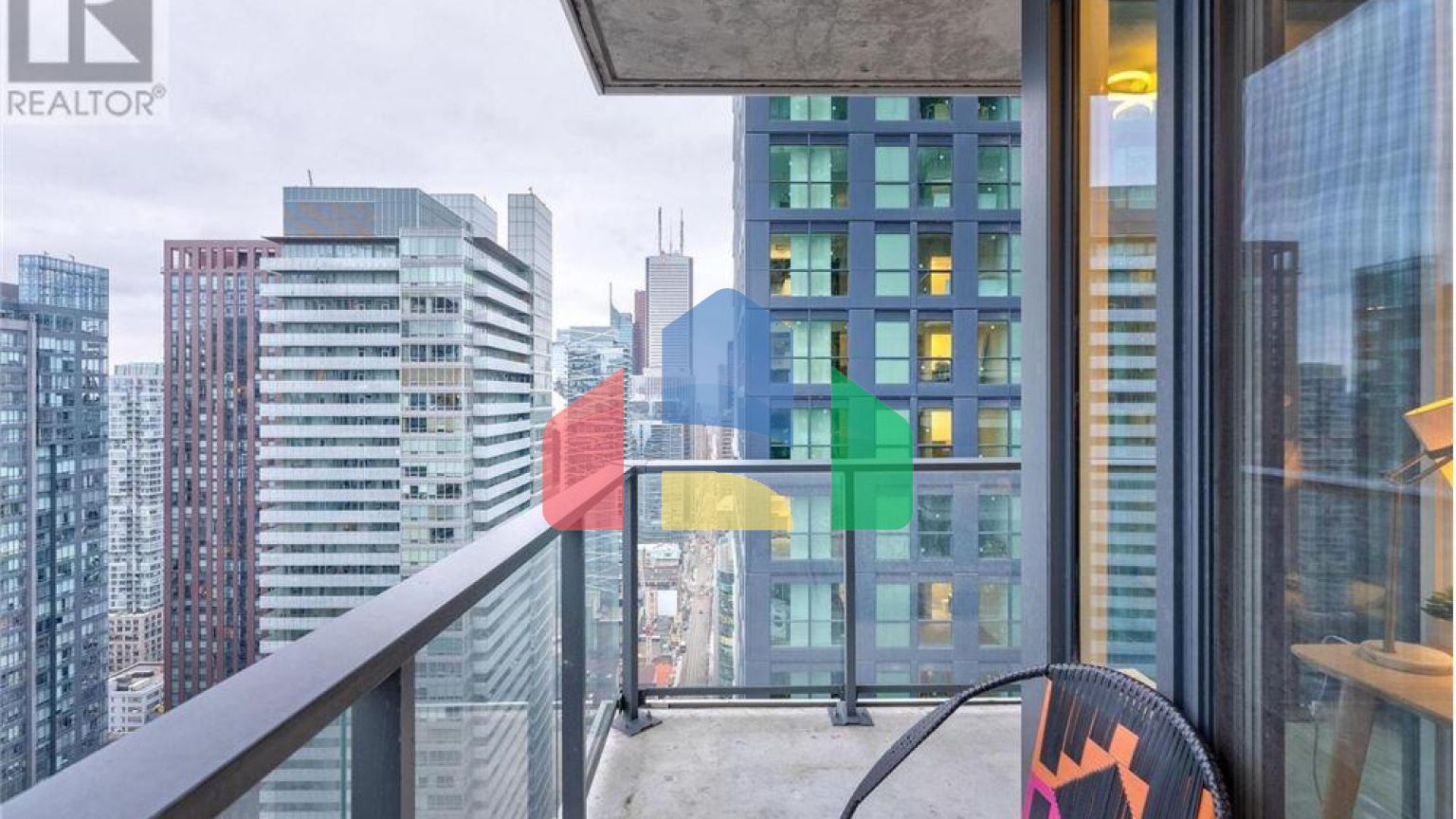 Residential - Condo/Apartment - Toronto, Canada - Canada