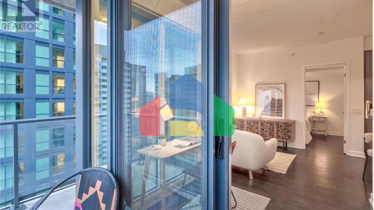 Residential - Condo/Apartment - Toronto, Canada - Canada