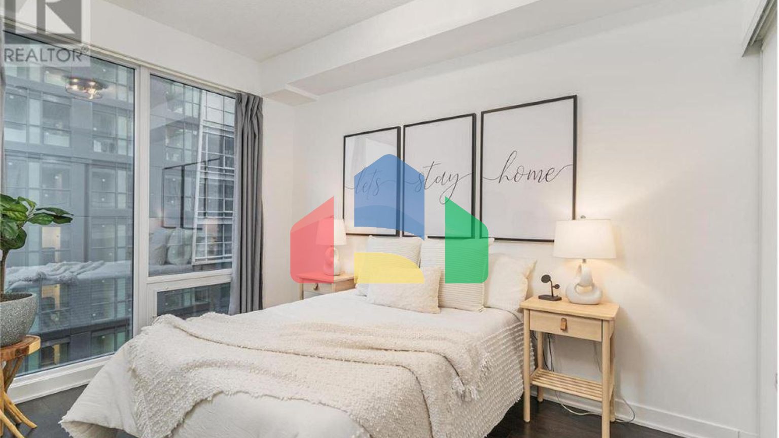 Residential - Condo/Apartment - Toronto, Canada - Canada