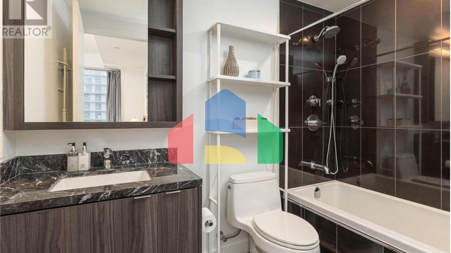 Residential - Condo/Apartment - Toronto, Canada - Canada