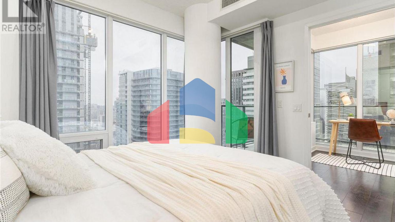 Residential - Condo/Apartment - Toronto, Canada - Canada