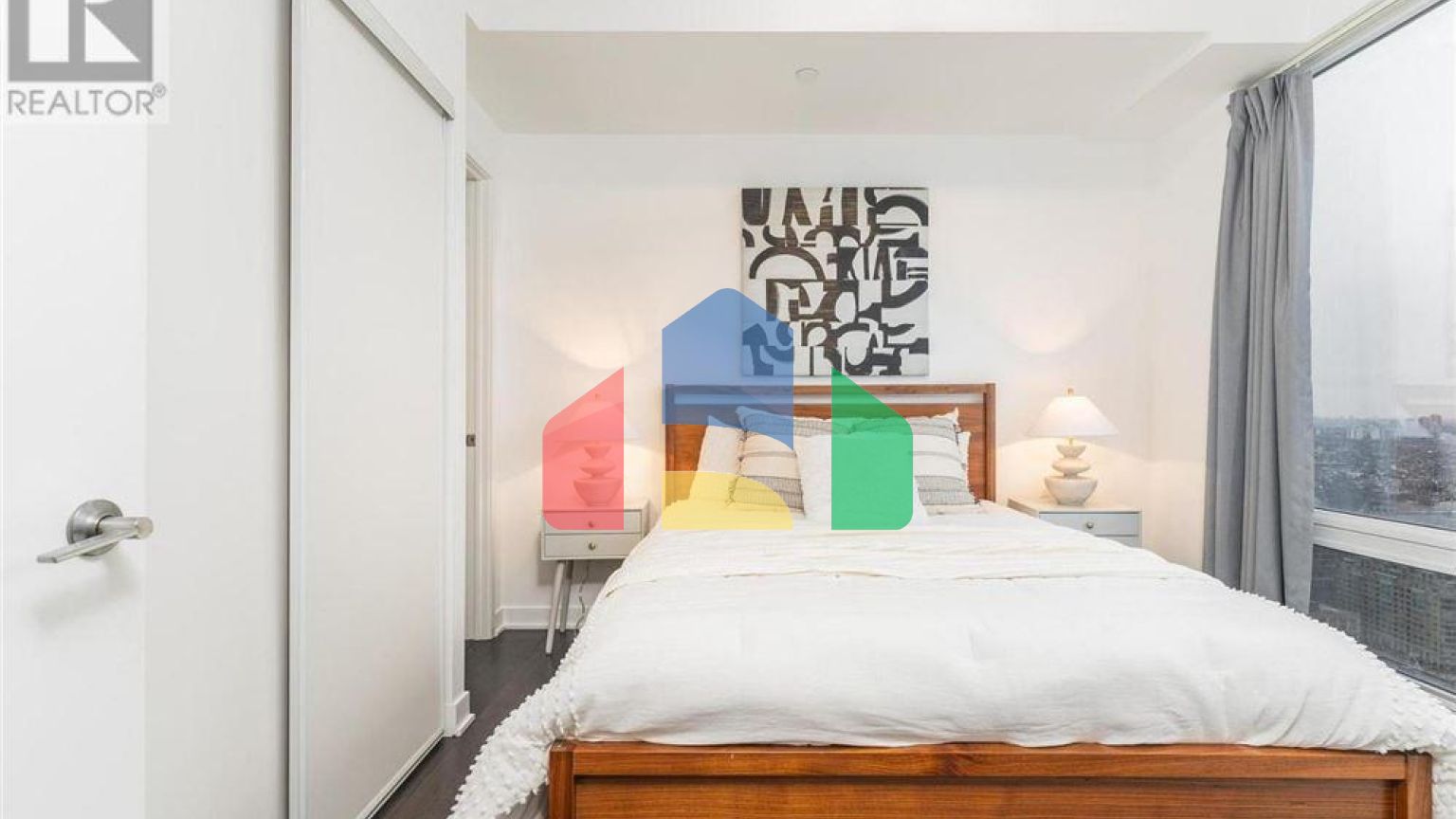 Residential - Condo/Apartment - Toronto, Canada - Canada