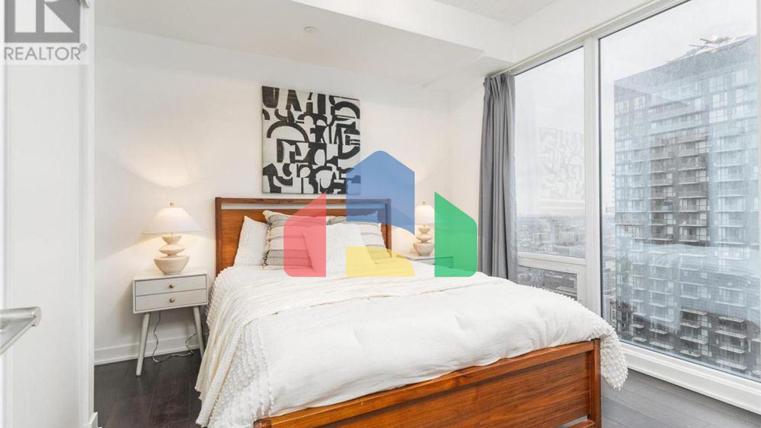 Residential - Condo/Apartment - Toronto, Canada - Canada