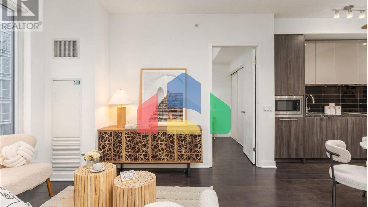 Residential - Condo/Apartment - Toronto, Canada - Canada