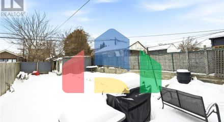 Residential - Single Family Home - Toronto, Canada - Canada