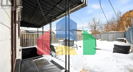 Residential - Single Family Home - Toronto, Canada - Canada