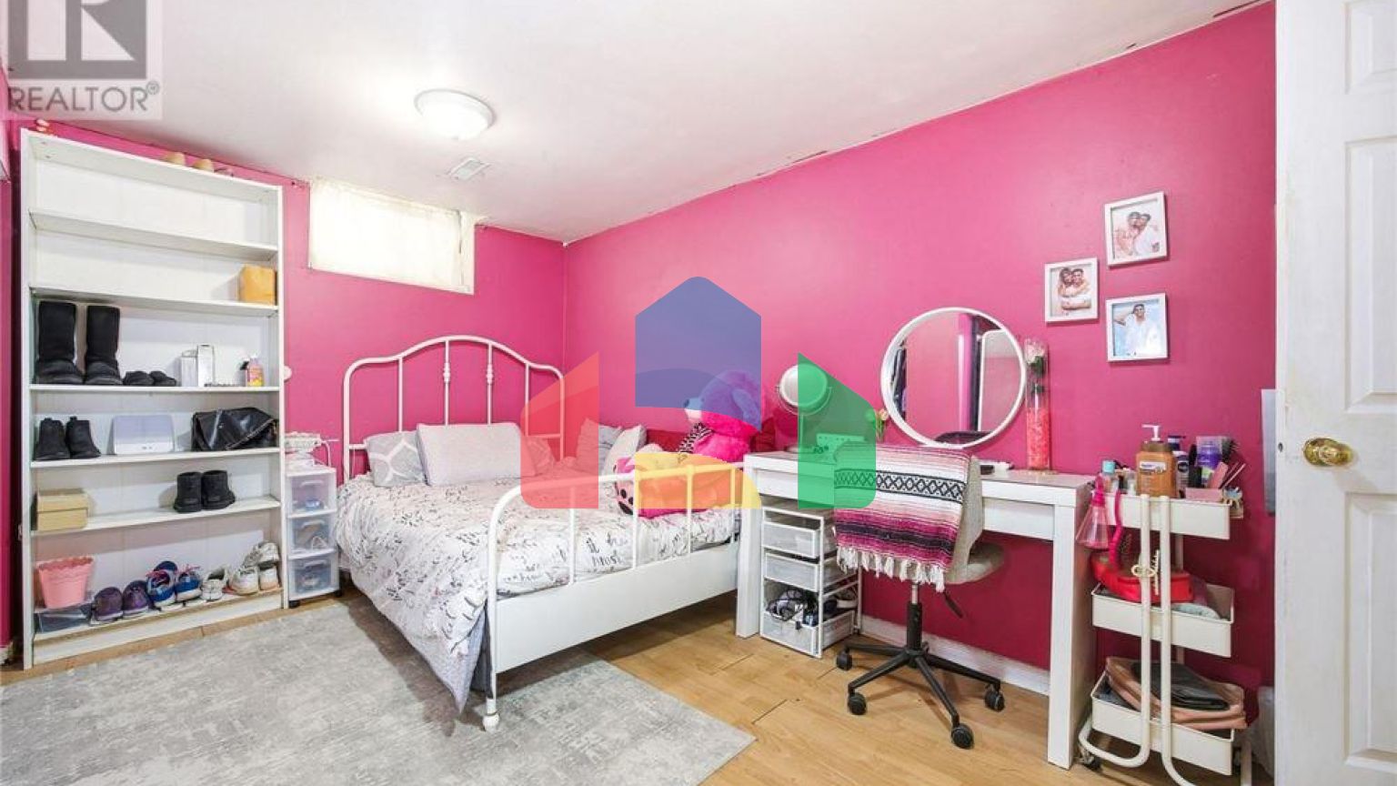 Residential - Single Family Home - Toronto, Canada - Canada