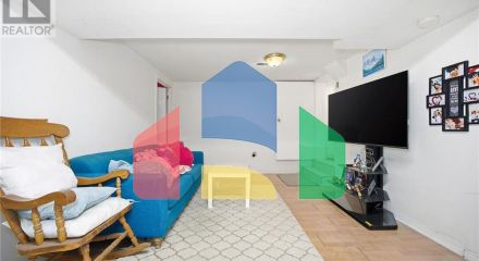 Residential - Single Family Home - Toronto, Canada - Canada