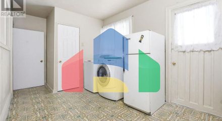 Residential - Single Family Home - Toronto, Canada - Canada