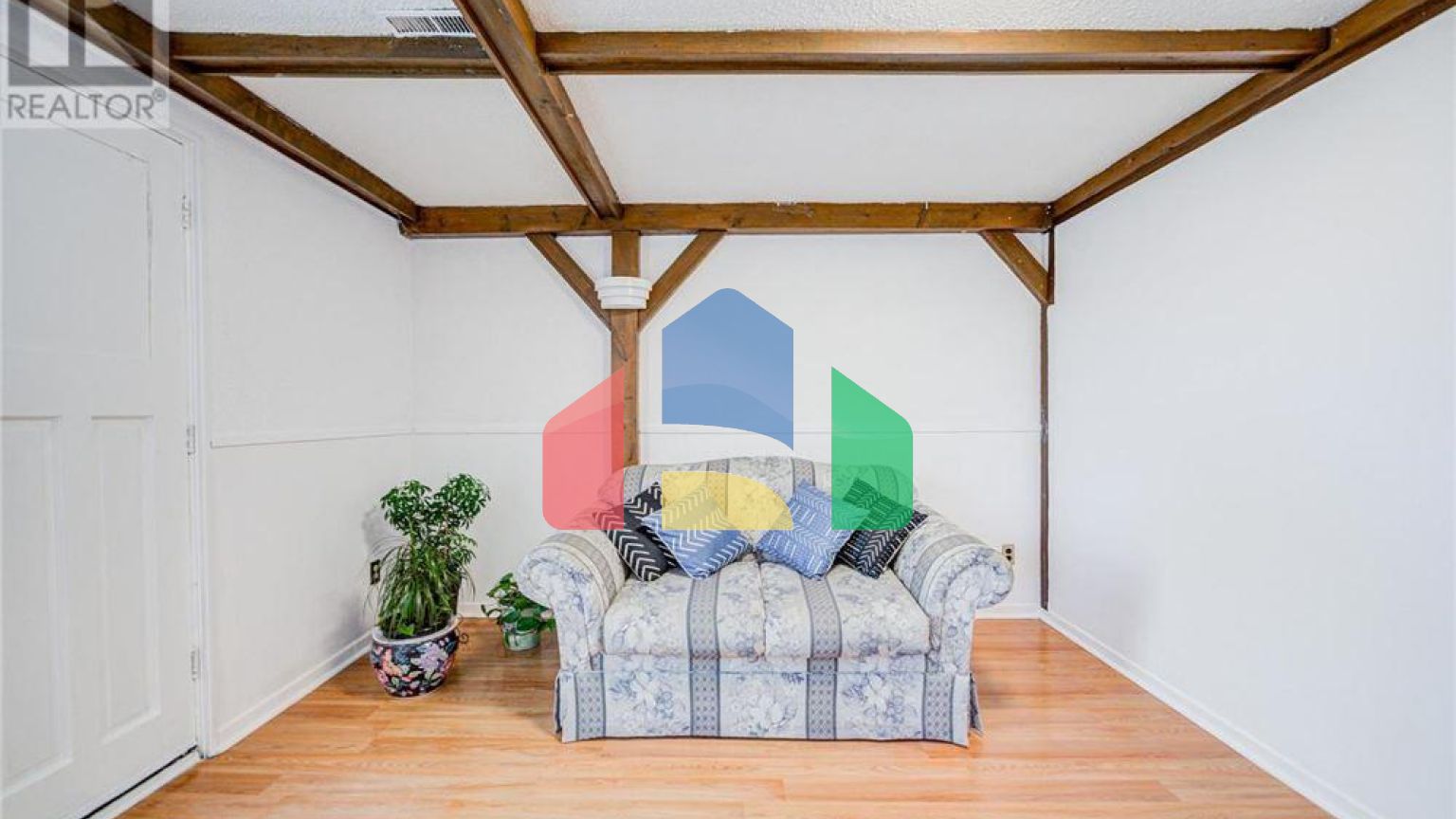 Residential - Single Family Home - Toronto, Canada - Canada