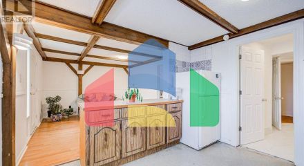 Residential - Single Family Home - Toronto, Canada - Canada