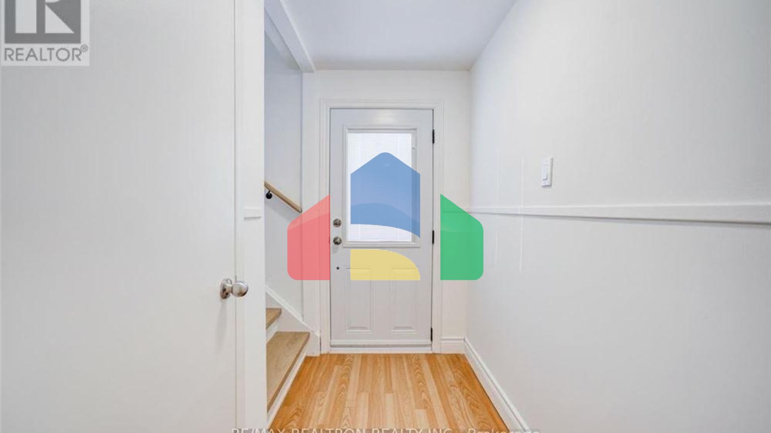 Residential - Single Family Home - Toronto, Canada - Canada