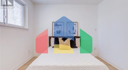 Residential - Single Family Home - Toronto, Canada - Canada