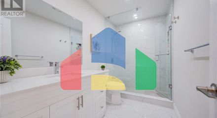 Residential - Single Family Home - Toronto, Canada - Canada