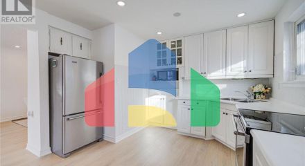 Residential - Single Family Home - Toronto, Canada - Canada