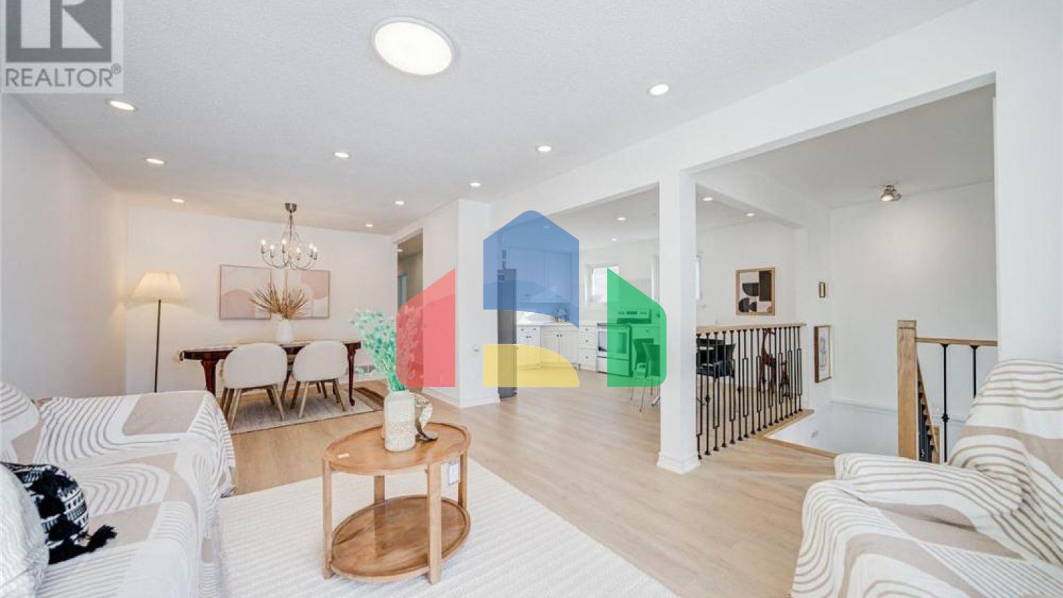 Residential - Single Family Home - Toronto, Canada - Canada