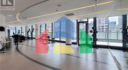 Residential - Single Family Home - Toronto, Canada - Canada