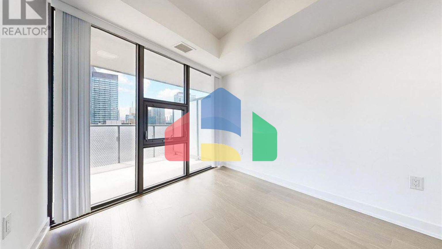 Residential - Single Family Home - Toronto, Canada - Canada