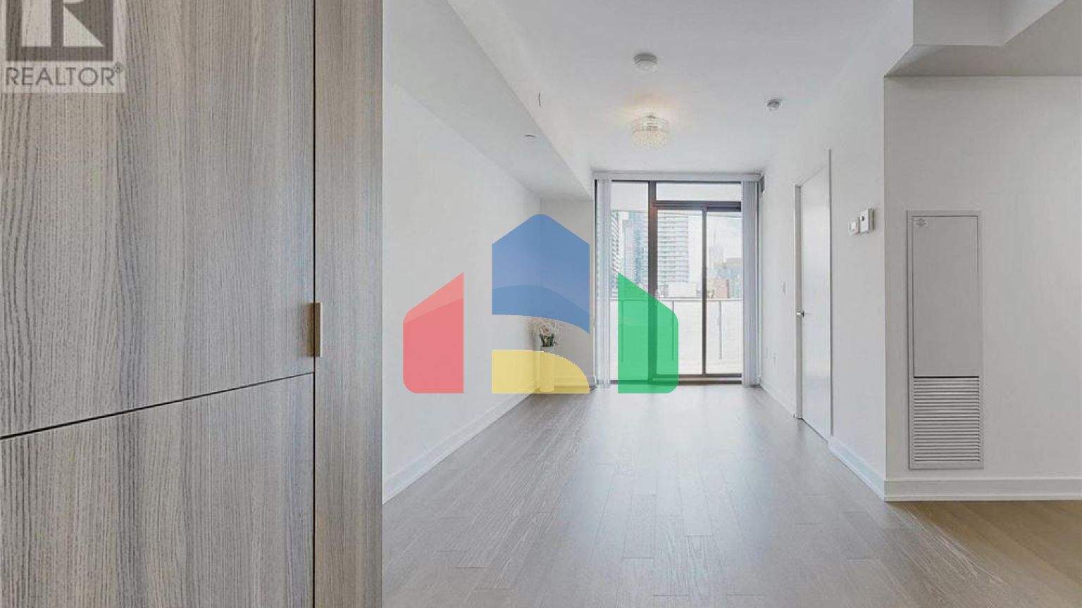 Residential - Single Family Home - Toronto, Canada - Canada