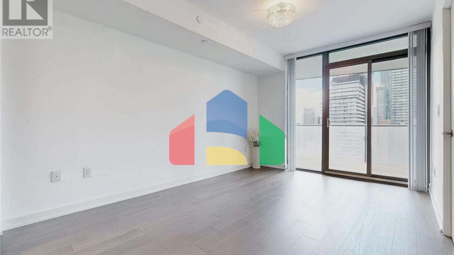 Residential - Single Family Home - Toronto, Canada - Canada